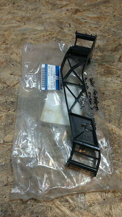 Original GM Opel Omega A Caravan Halter Stoßstange hinten NEU