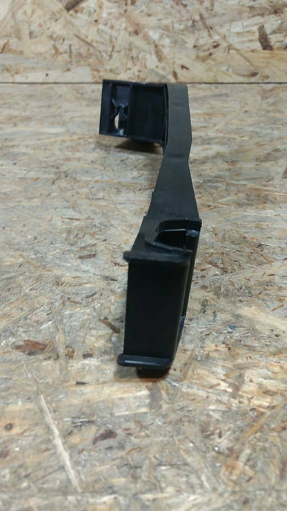 Original GM Opel Omega A Caravan Halter Stoßstange hinten NEU