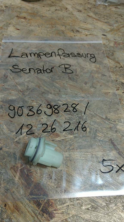 Original GM Opel Senator B Lampenfassung NEU
