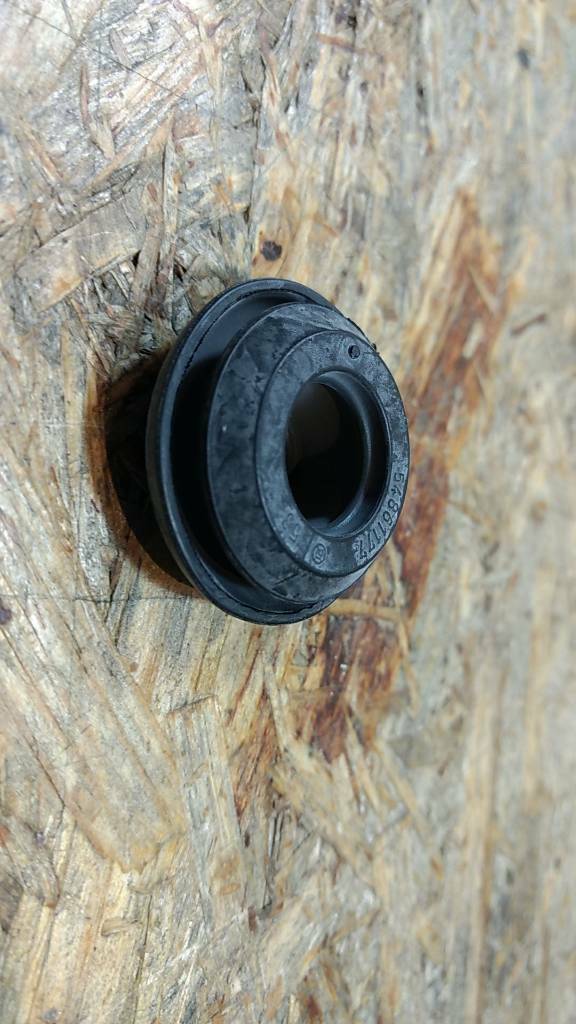 Original GM Opel Astra H Tülle Wischermotor Heckklappe NEU
