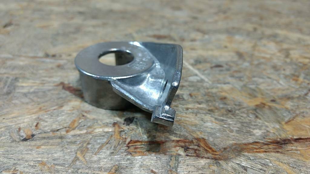 Original GM Opel Vectra B Befestigung Halter Kühler NEU