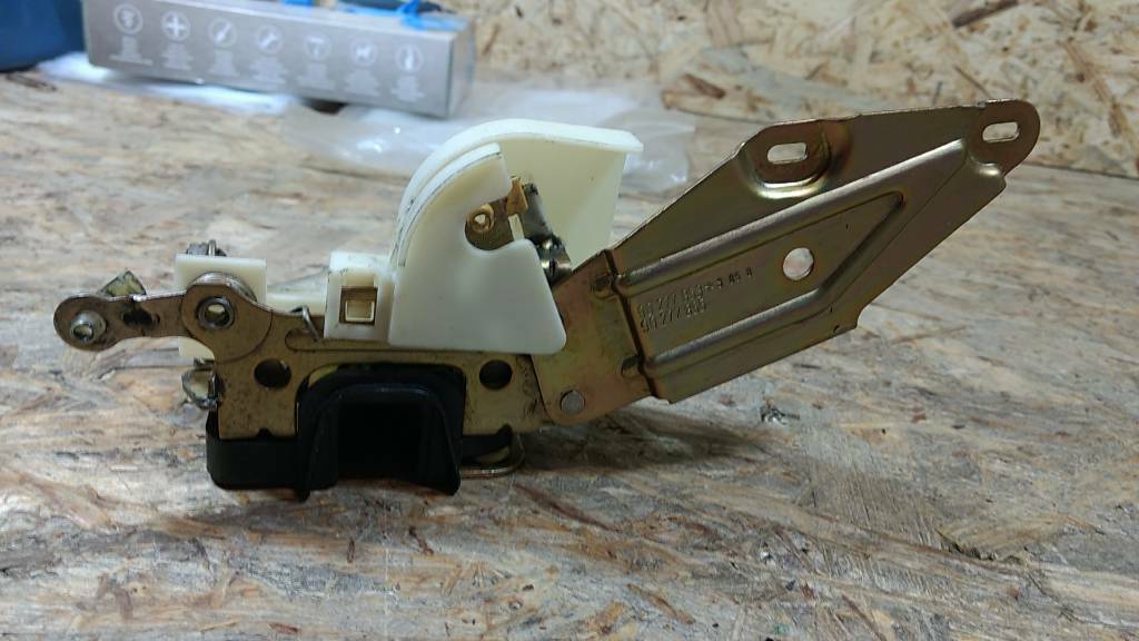 Original GM Opel Vectra Schloss NEU