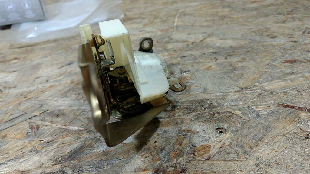 Original GM Opel Vectra Schloss NEU