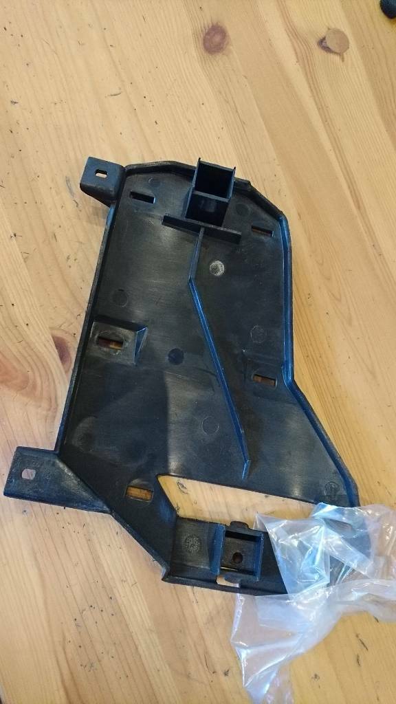 Opel Zafira A Halter Stoßfänger hinten neu 1406456