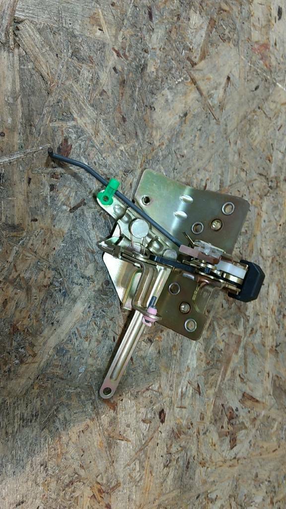 Original GM Opel Frontera A Schloss Heckklappe NEU
