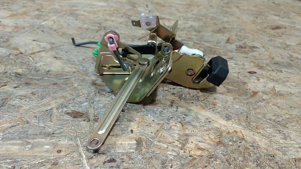 Original GM Opel Frontera A Schloss Heckklappe NEU