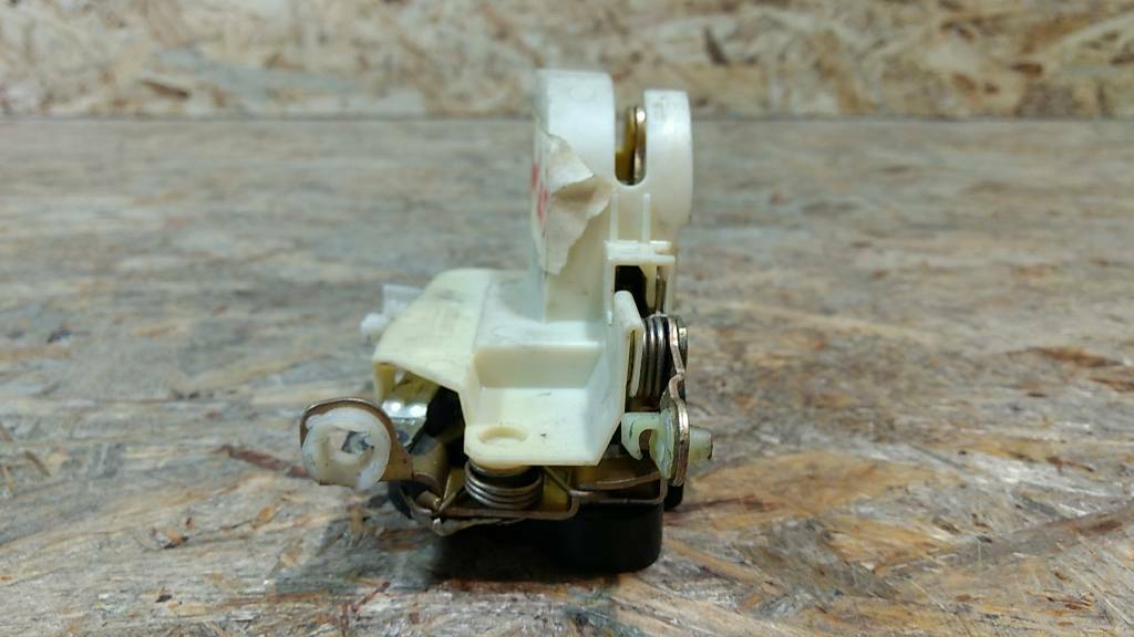 Original GM Opel Astra F Schloss mit ZV vorne links NEU