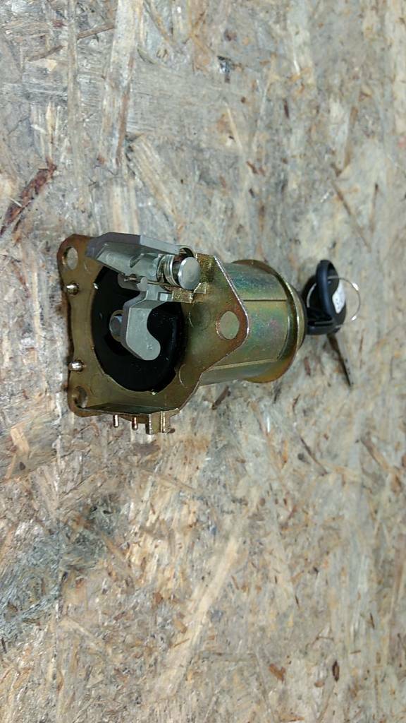 Original GM Opel Corsa B Schloss Heckklappe NEU