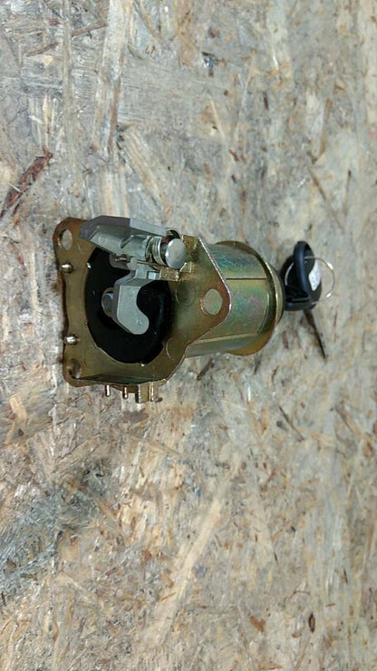 Original GM Opel Corsa B Schloss Heckklappe NEU