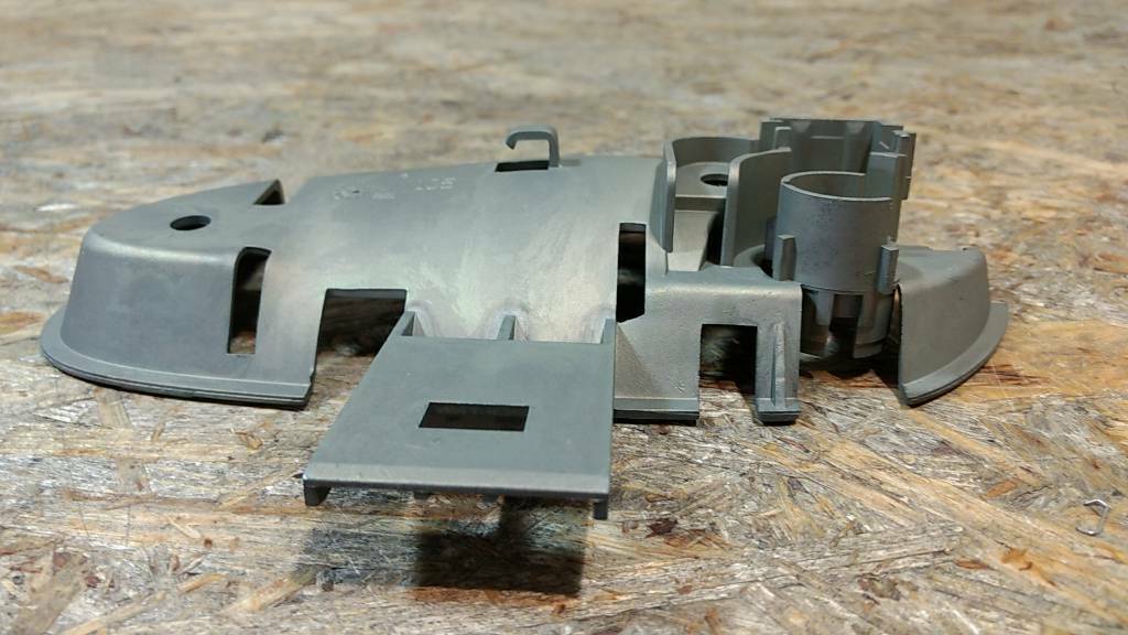 Original GM Opel Omega B Halter Türgriff Recht NEU