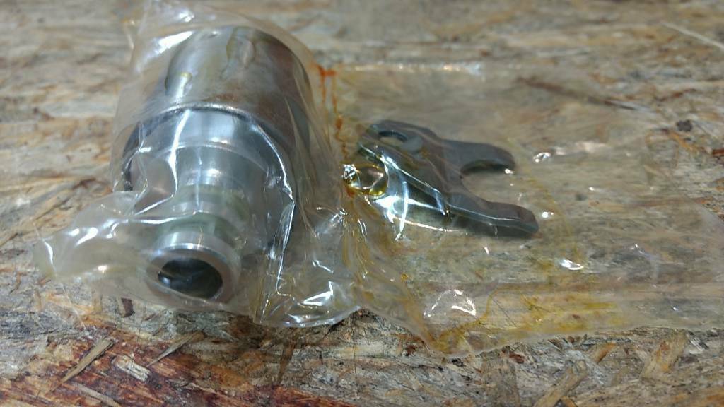 Original GM Opel Monterey Magnetventil NEU