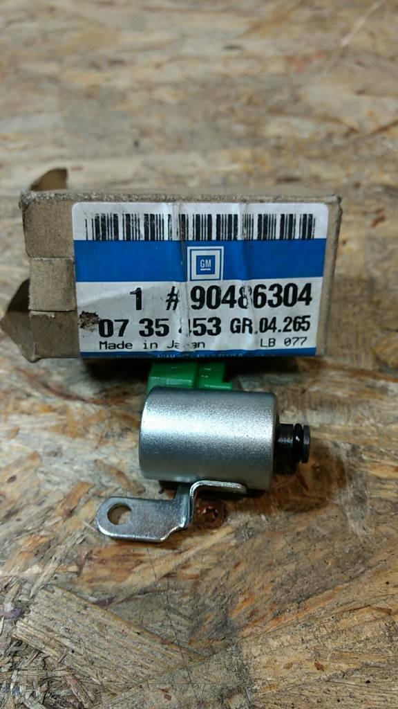 Original GM Opel Calibra Magnetventil Schaltbestätigung  NEU