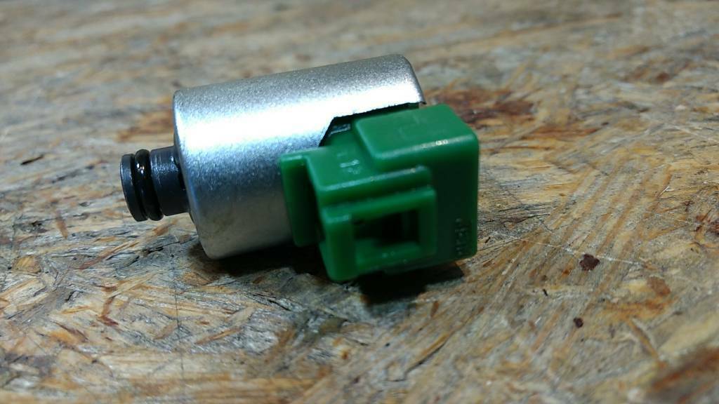 Original GM Opel Calibra Magnetventil Schaltbestätigung  NEU