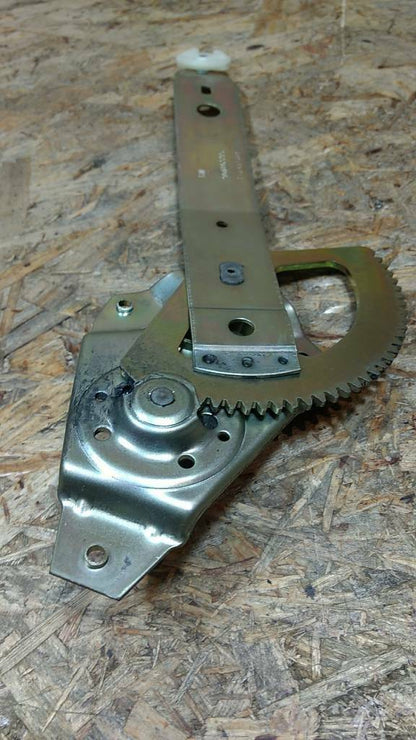 Kadett E Fensterheber hinten links neu original GM