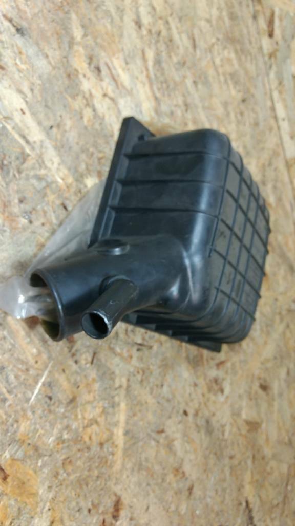 Original GM Opel Omega A Luftfilter Oberteil Deckel Diesel NEU