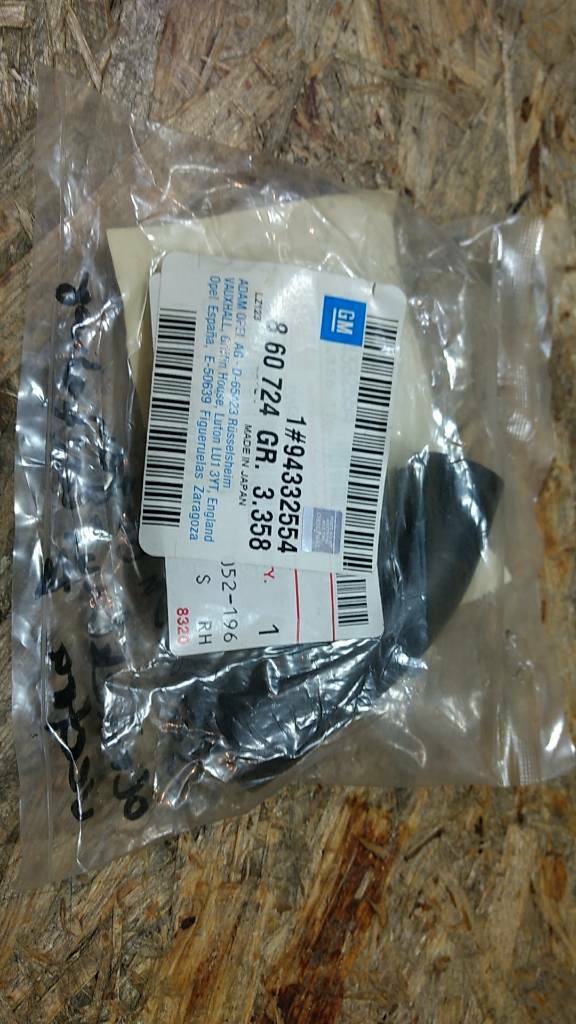 Original GM Opel Schlauchbogen Ölrücklaufleitung Vectra B NEU