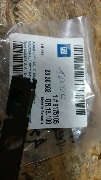 Original GM Opel Astra G Schelle Halterung Verkleidung hinten NEU