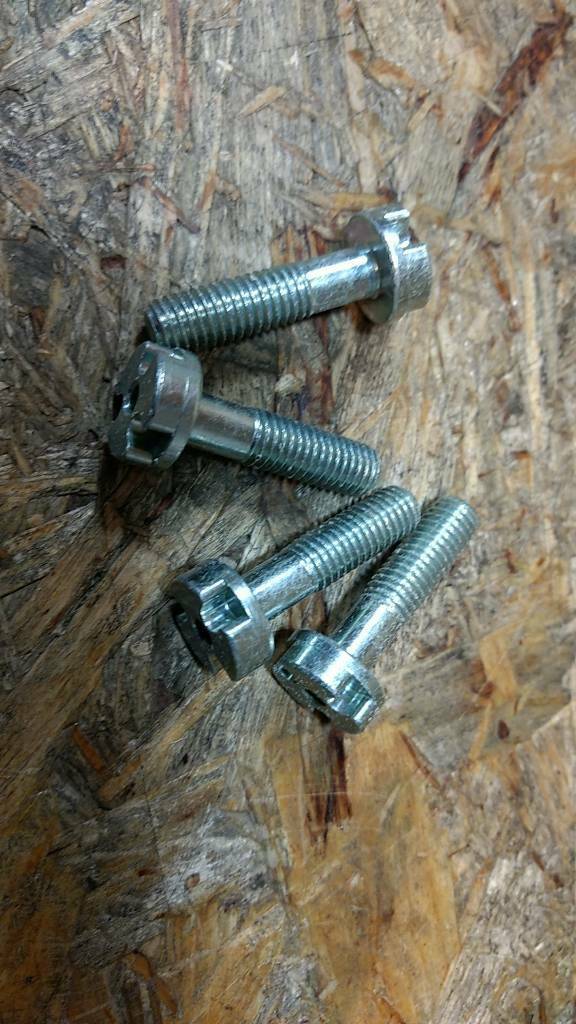 Original GM Opel Raddeckelschloss-Schrauben Universal NEU