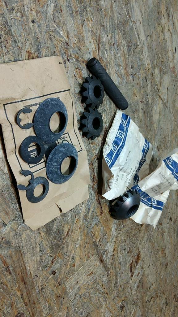 Original GM Opel Ascona C Reparatursatz Differential NEU