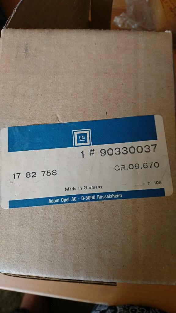Vectra A Kassettenbox neu original GM