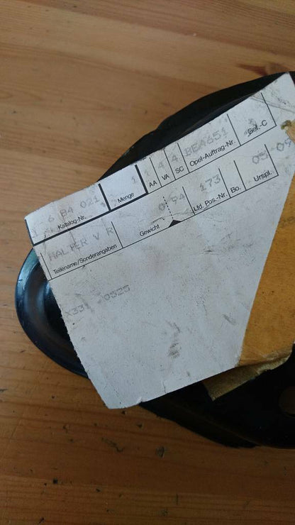Kadett E Motorhalter vorne rechts neu original GM