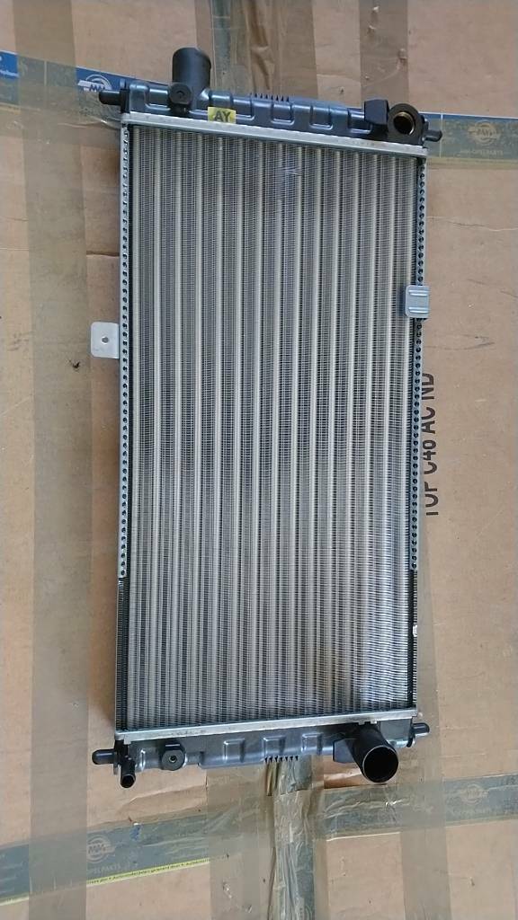 Ascona C 1,3N Kühler Valeo neu Original gm