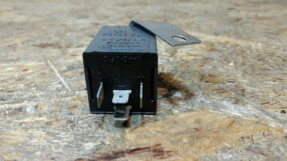 Original GM Opel Movano A Relais Blinkerleuchte 25A NEU