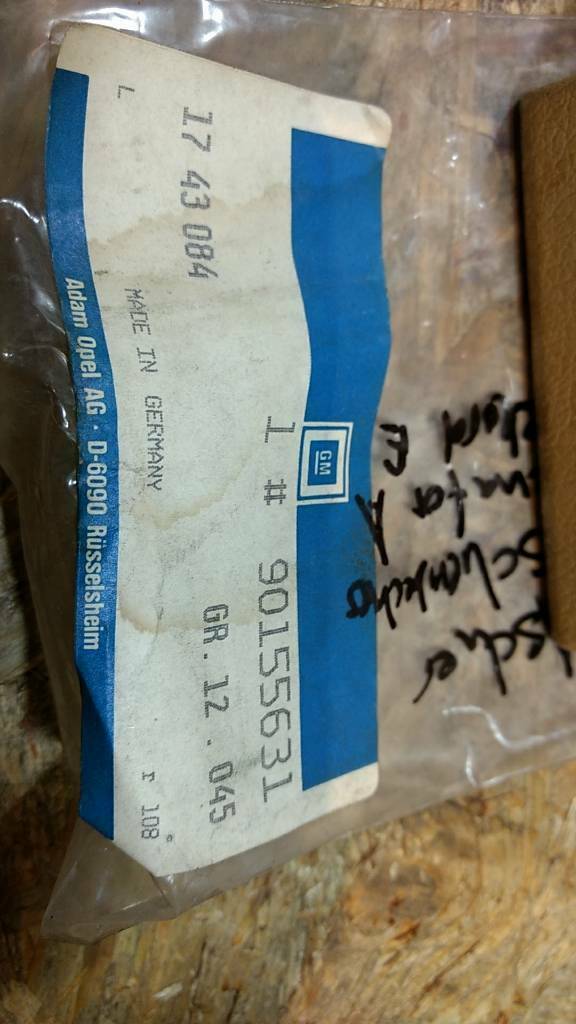 Original GM Opel Senator A Rekord E Aschenbecher NEU
