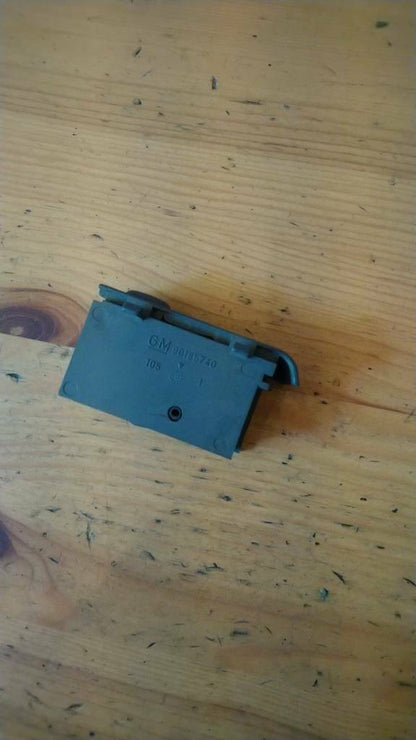 Kadett E Hutablage Halter neu Original GM