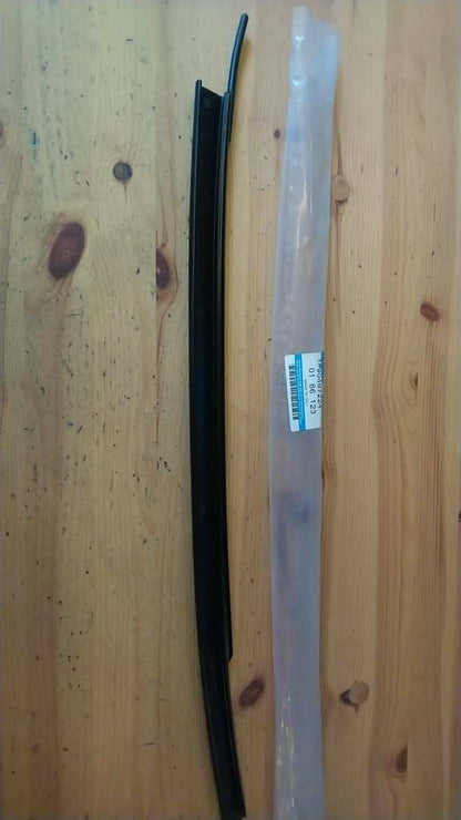 Astra f Gummiabdichtung Halter Türe neu Original gm 90487224