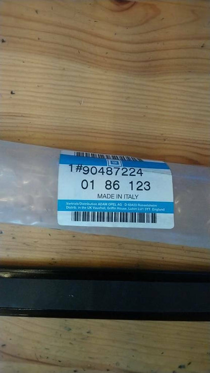 Astra f Gummiabdichtung Halter Türe neu Original gm 90487224