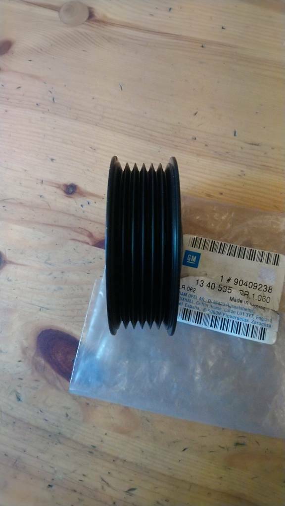 Opel Combo Diesel Umlenkrolle neu original GM