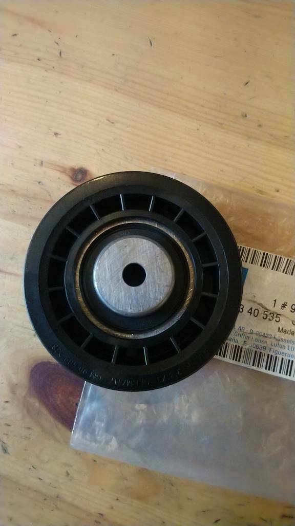Opel Combo Diesel Umlenkrolle neu original GM