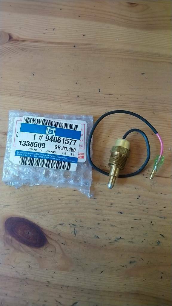 Opel campo Temperatursensor Thermostatgehäuse neu GM
