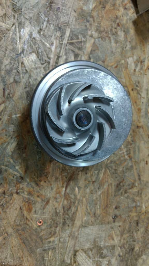 Original GM Opel Wasserpumpe Rekord E Manta B uvm NEU