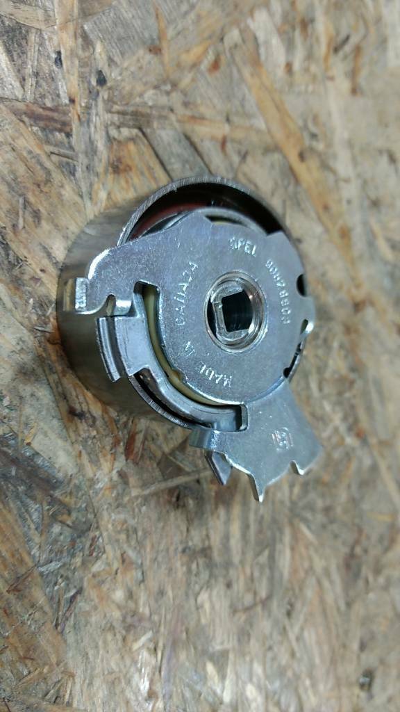 Original GM Opel Spannrolle Zahnriemen Omega B Astra F uvm NEU