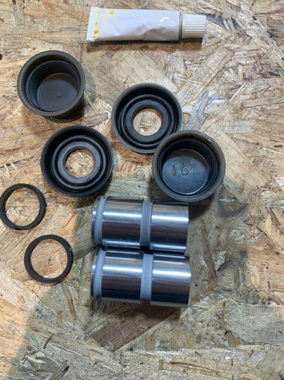 Original GM Opel Ascona C Manta B Führungshülse Bremssatzset Neu