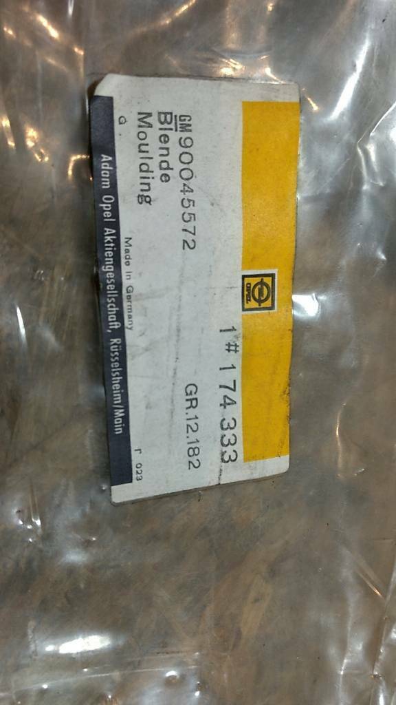 Original GM Opel Monza Senator A1 Blende Zierleiste NEU