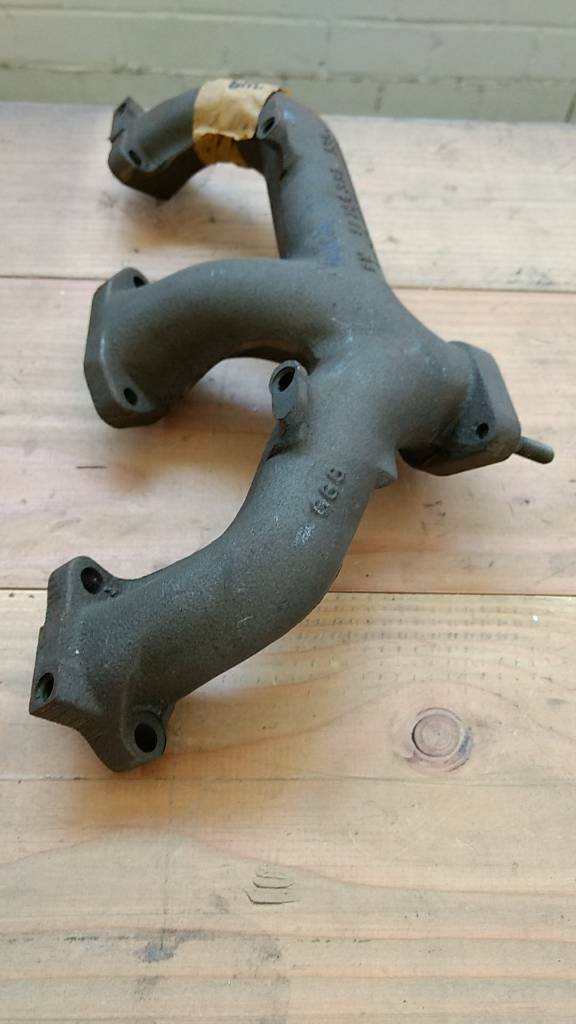 Original GM Opel Kadett D Auspuffskrümmer NEU