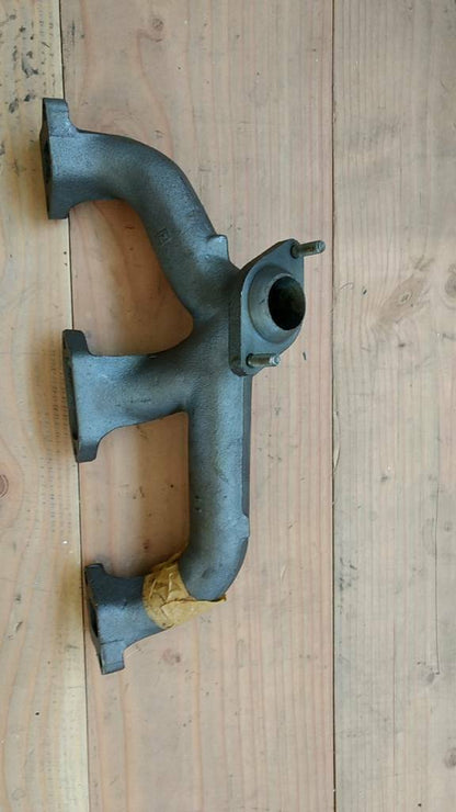 Original GM Opel Kadett D Auspuffskrümmer NEU