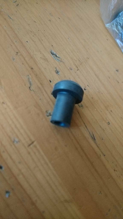 Opel Kunstoff Rücksitz Mutter neu original GM