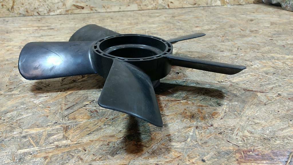 Original GM Opel Lüfterrand Kühlerrad Rekord E NEU