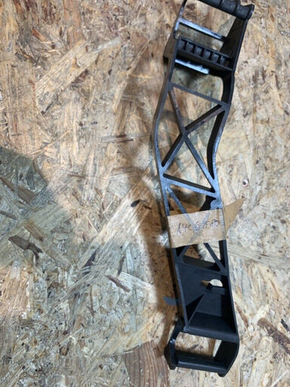 Original GM Opel Omega A Caravan Halter Stoßstange NEU