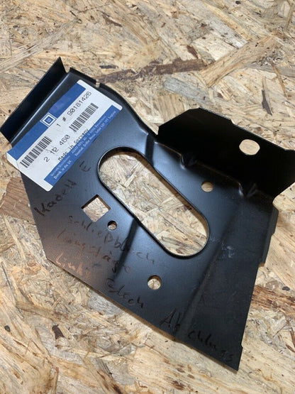 Original GM Opel Kadett E Längsträger Schließblech NEU
