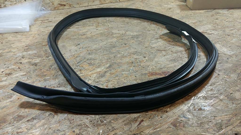 Original GM Opel Vectra B Caravan Dichtung Dachrahmen NEU