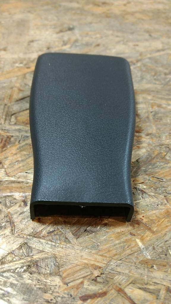 Original GM Opel Frontera B Abdeckung Halter Bodenblech NEU