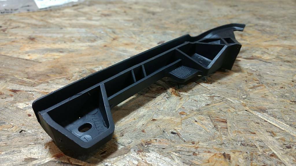 Original GM Opel Führungsschiene v.r Astra G NEU