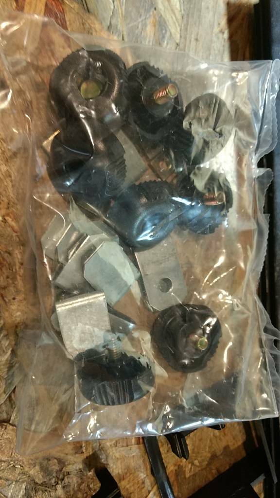 Original GM Opel Vectra A Ski-Träger-Set abschließbar NEU