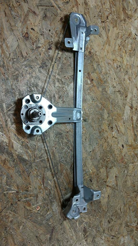 Original GM Opel Omega B Fensterheber hinten rechts manuell NEU
