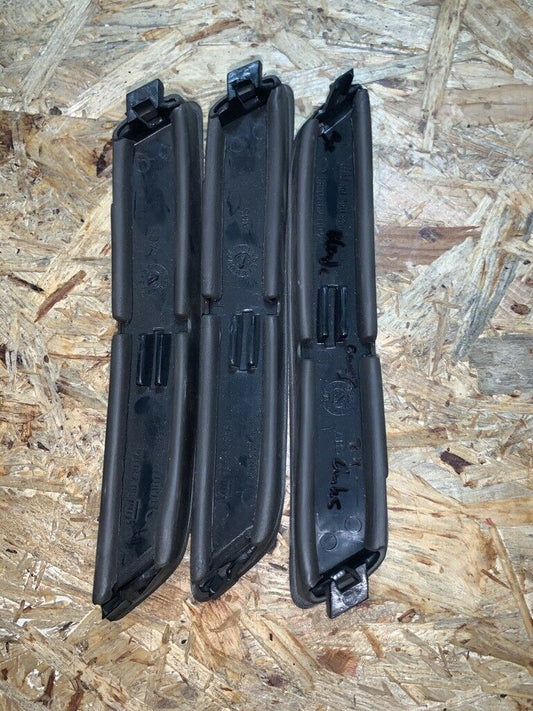 Original GM Opel Omega A Blende links NEU